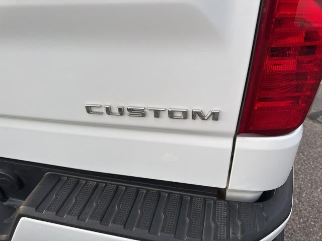 2023 Chevrolet Silverado 1500 Crew Cab Short Box 4-Wheel Drive Custom