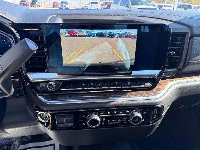 2022 Chevrolet Silverado 1500 Crew Cab Short Box 4-Wheel Drive LT 1LT