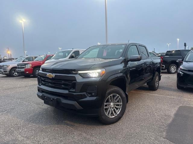 2025 Chevrolet Colorado WT/LT