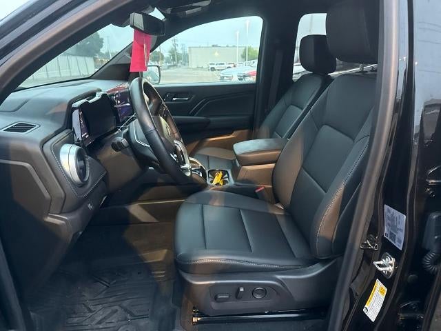 2025 Chevrolet Colorado WT/LT