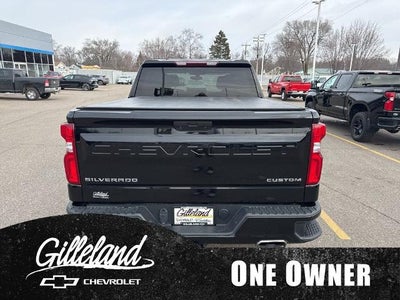 2021 Chevrolet Silverado 1500 Crew Cab Short Box 4-Wheel Drive Custom Trail Boss