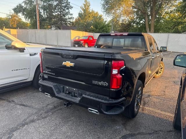 Used 2024 Chevrolet Silverado 1500 High Country with VIN 1GCUDJE89RZ389157 for sale in St. Cloud, Minnesota