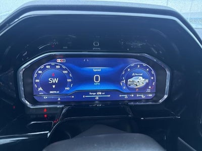 2025 Chevrolet Silverado 1500 Crew Cab Standard Box 4-Wheel Drive High Country