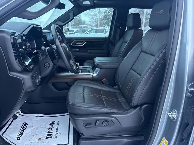 2025 Chevrolet Silverado 1500 Crew Cab Standard Box 4-Wheel Drive High Country