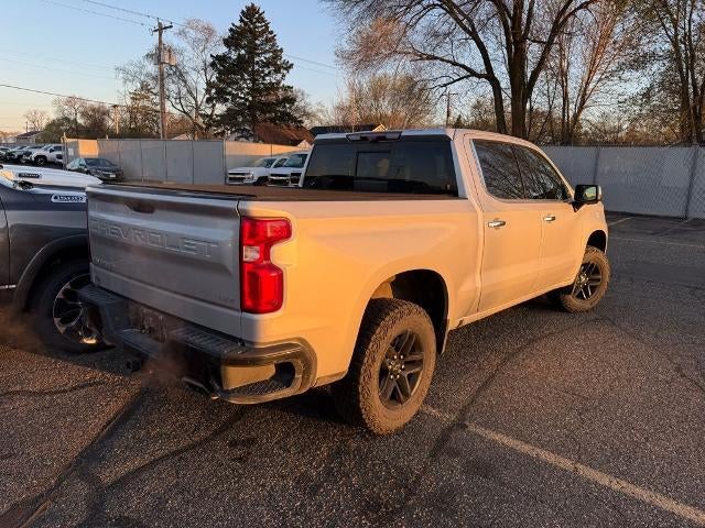 Used 2020 Chevrolet Silverado 1500 LTZ with VIN 1GCUYGEDXLZ190081 for sale in St. Cloud, Minnesota