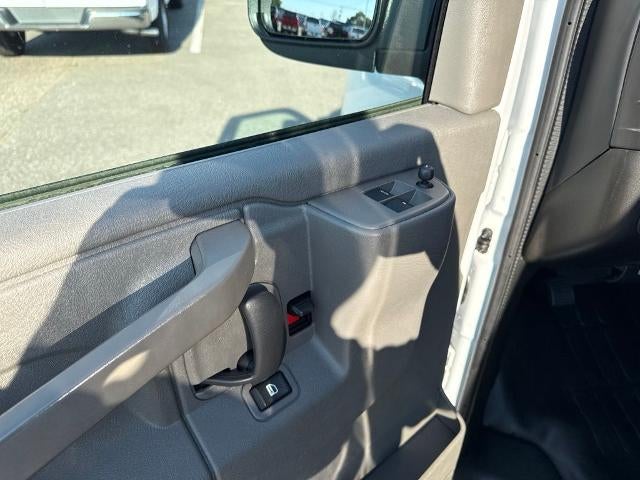2025 Chevrolet Express Cargo Work Van - Photo 11