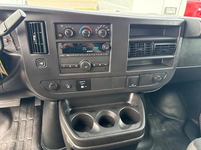 2025 Chevrolet Express Cargo WT