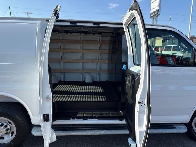 2025 Chevrolet Express Cargo Work Van - Photo 12