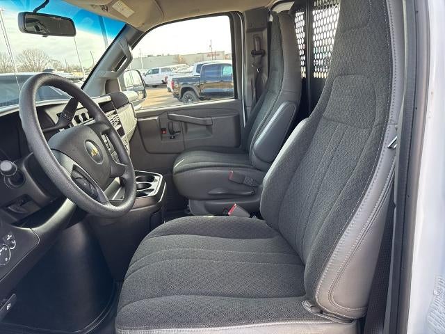 2024 Chevrolet Express Cargo 2500 2500 Regular Wheelbase Rear-Wheel Drive