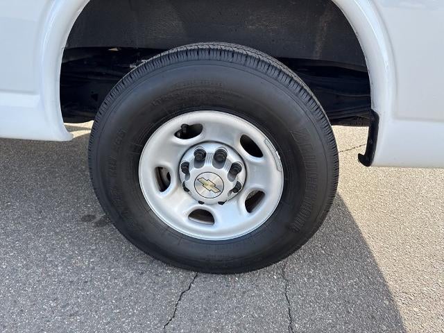 2024 Chevrolet Express Cargo 2500 2500 Regular Wheelbase Rear-Wheel Drive