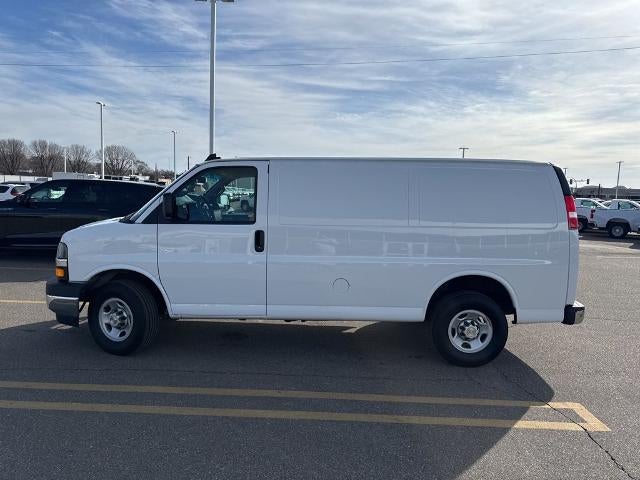 2024 Chevrolet Express Cargo 2500 2500 Regular Wheelbase Rear-Wheel Drive