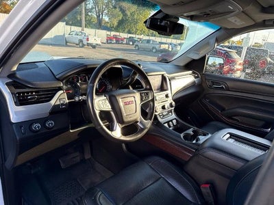 2017 GMC Yukon XL SLT