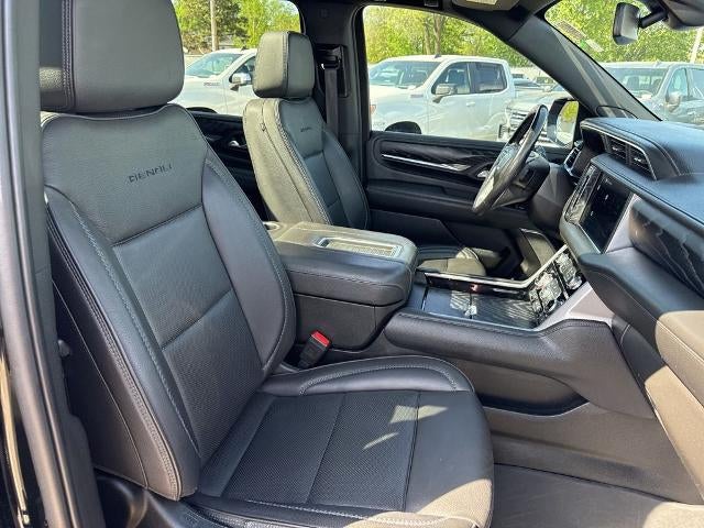 2022 GMC Yukon XL Base