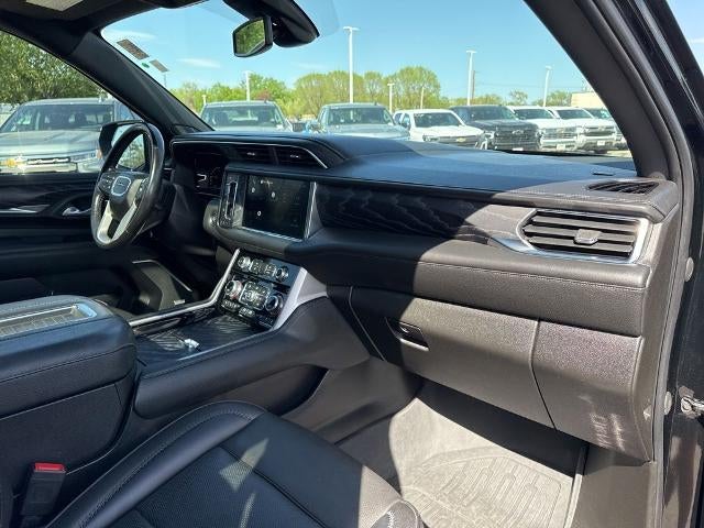 2022 GMC Yukon XL Base