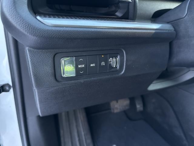 2024 Chevrolet Traverse LT w/2LT