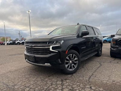 2022 Chevrolet Suburban 4WD LT