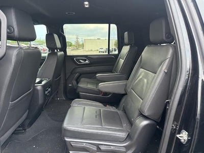2022 Chevrolet Suburban 4WD LT