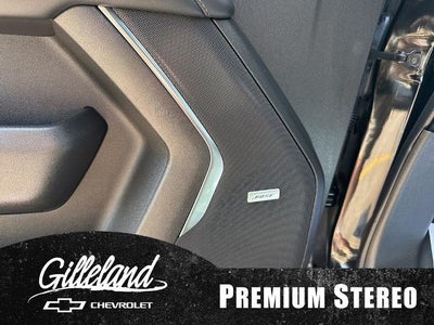 2022 Chevrolet Suburban 4WD LT
