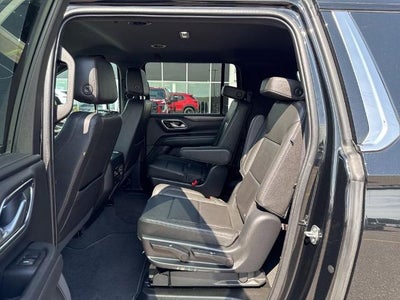 2022 Chevrolet Suburban 4WD LT