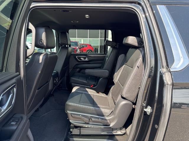 2022 Chevrolet Suburban 4WD LT