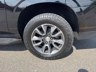 2022 Chevrolet Suburban 4WD LT