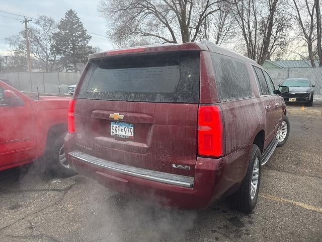 Used 2018 Chevrolet Suburban Premier with VIN 1GNSKJKC4JR338554 for sale in St. Cloud, Minnesota