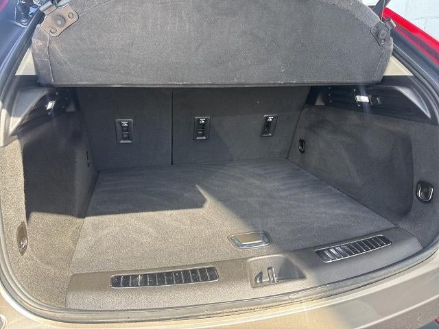 2023 Cadillac XT4 AWD 4dr Premium Luxury