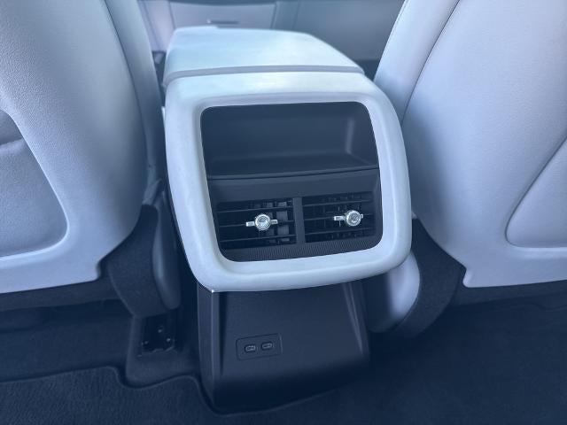 2024 Cadillac LYRIQ 4dr Luxury w/1SC