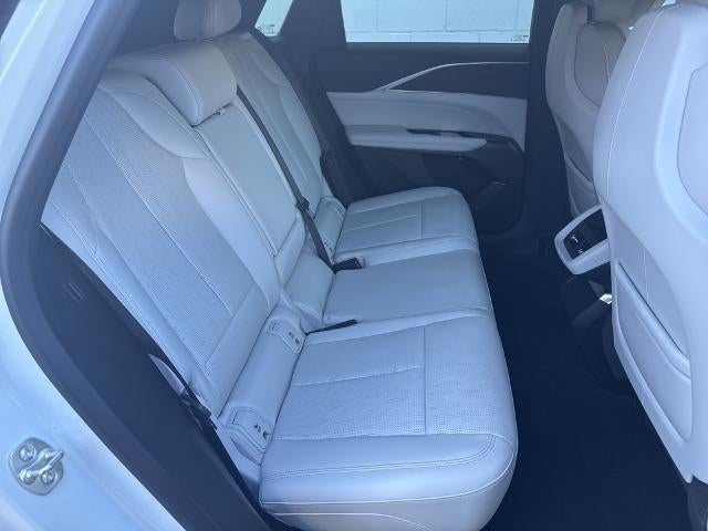 2024 Cadillac LYRIQ 4dr Luxury w/1SC