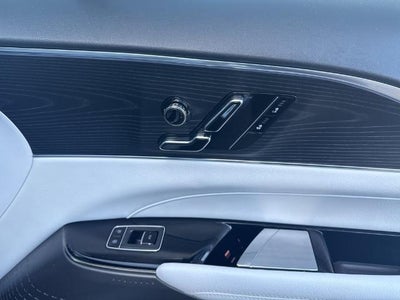 2024 Cadillac LYRIQ 4dr Luxury w/1SC