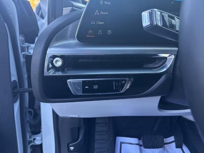 2024 Cadillac LYRIQ 4dr Luxury w/1SC