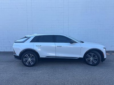 2024 Cadillac LYRIQ 4dr Luxury w/1SC