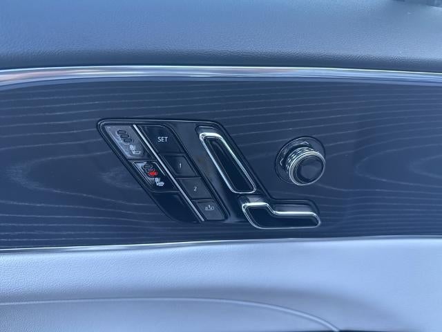 2024 Cadillac LYRIQ 4dr Luxury w/1SC