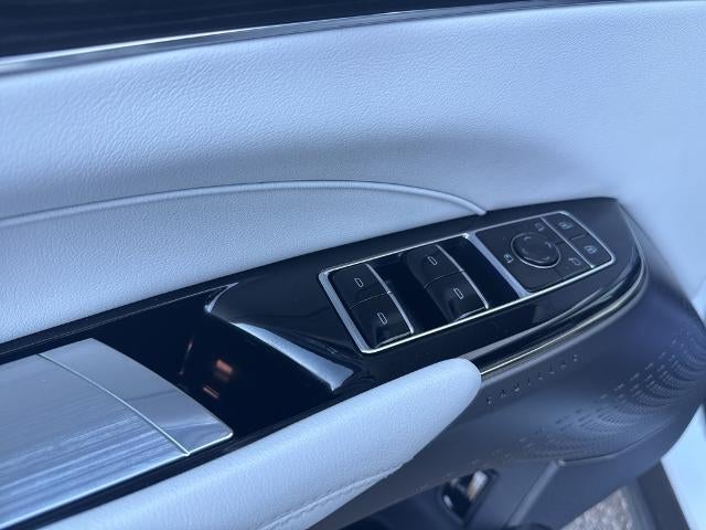 2024 Cadillac LYRIQ 4dr Luxury w/1SC