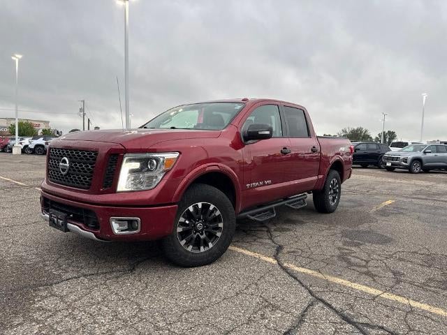 2019 Nissan Titan PRO-4X 4X4 Crew Cab's photo