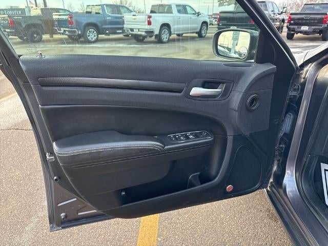 2016 Chrysler 300 4dr Sdn 300S AWD