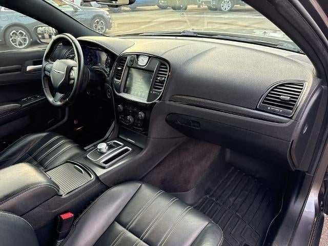 2016 Chrysler 300 4dr Sdn 300S AWD