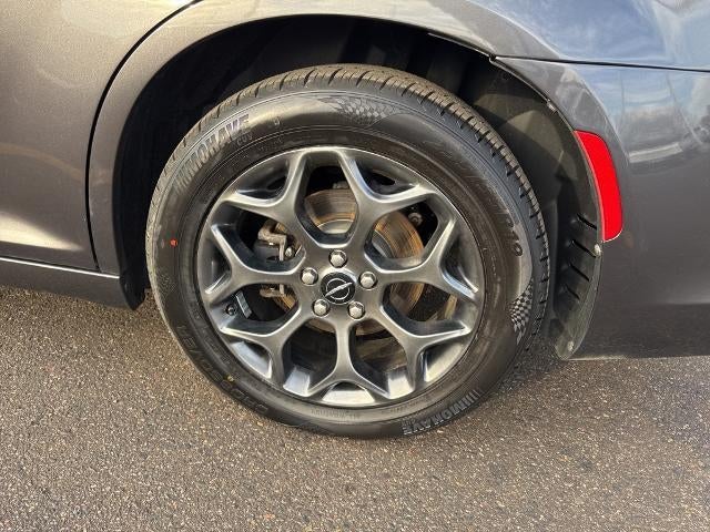 2016 Chrysler 300 4dr Sdn 300S AWD