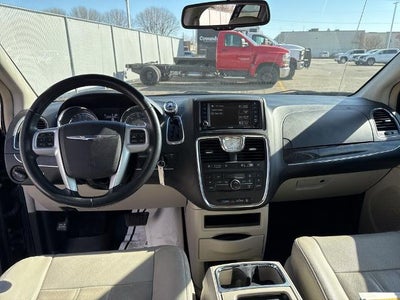 2013 Chrysler Town & Country Touring