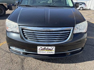 2013 Chrysler Town & Country Touring
