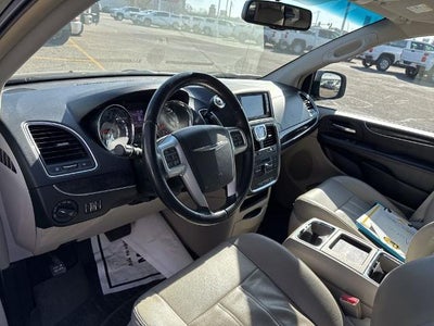 2013 Chrysler Town & Country Touring