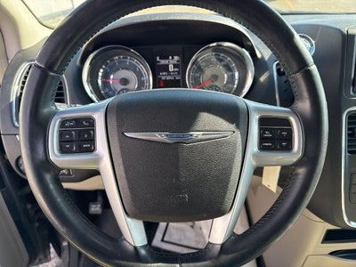 2013 Chrysler Town & Country Touring