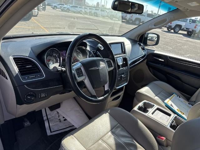 2013 Chrysler Town & Country Touring