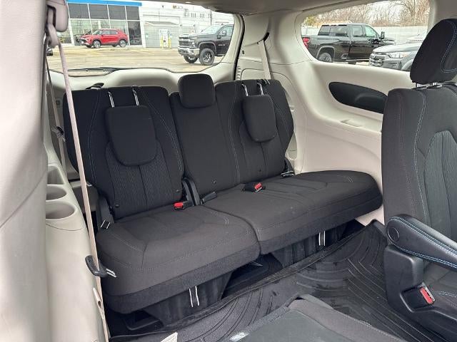 2021 Chrysler Pacifica Touring FWD