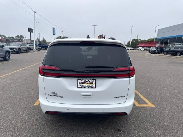 2025 Chrysler Pacifica Limited