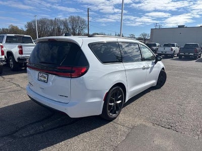 2025 Chrysler Pacifica Limited