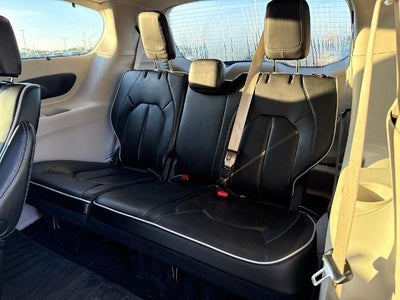 2023 Chrysler Pacifica Limited AWD