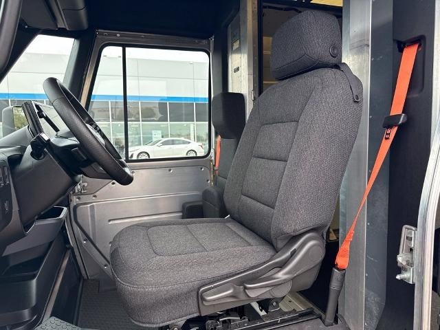 2024 BrightDrop Zevo 600 EJY