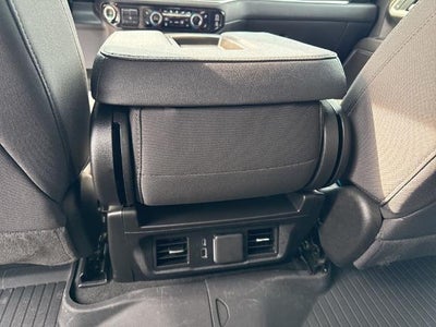 2025 Chevrolet Silverado 3500 HD Crew Cab Standard Box 4-Wheel Drive LT