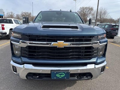 2025 Chevrolet Silverado 3500 HD Crew Cab Standard Box 4-Wheel Drive LT